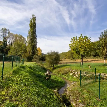 Moulin Isole Avec Animaux Admis, Proche Sarlat - Fr-1-616-170 * Borrèze
